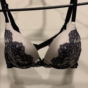 Victoria’s Secret Push Up Size 32C